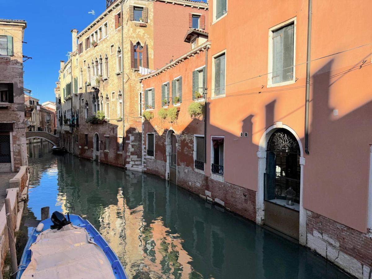 Ca Penini - Canal View Venedig Eksteriør billede
